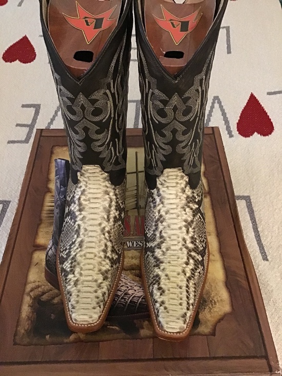 Los Altos Other - Los Altos Boots 9 1/2 EE PYTHON- Natural